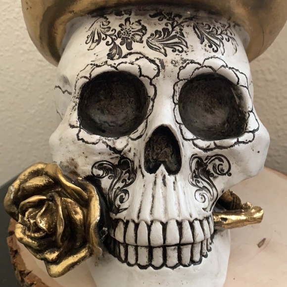 Gold Top Hat Skeleton Skull Head Decor - Picture 9 of 9